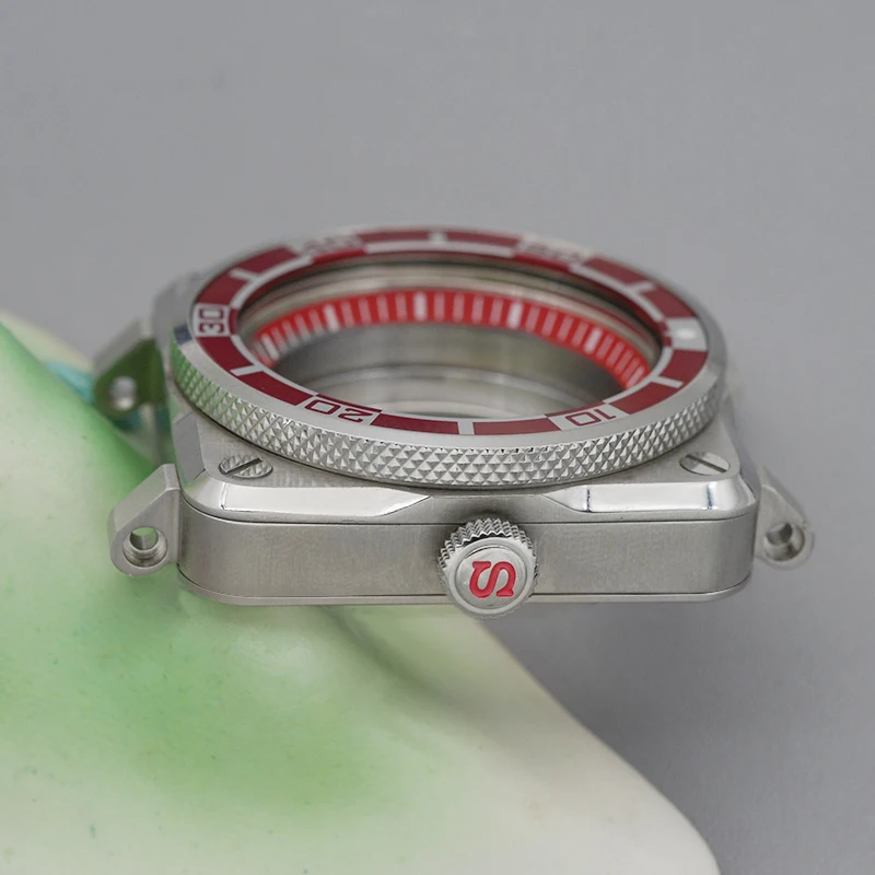 حافظة قمرة القيادة للطيار المربع مقاس 42 مم SKX007 مع حافظة NH35 من كريستال الياقوت متوافقة مع حركات NH35/NH36 قرص 28.5 مم