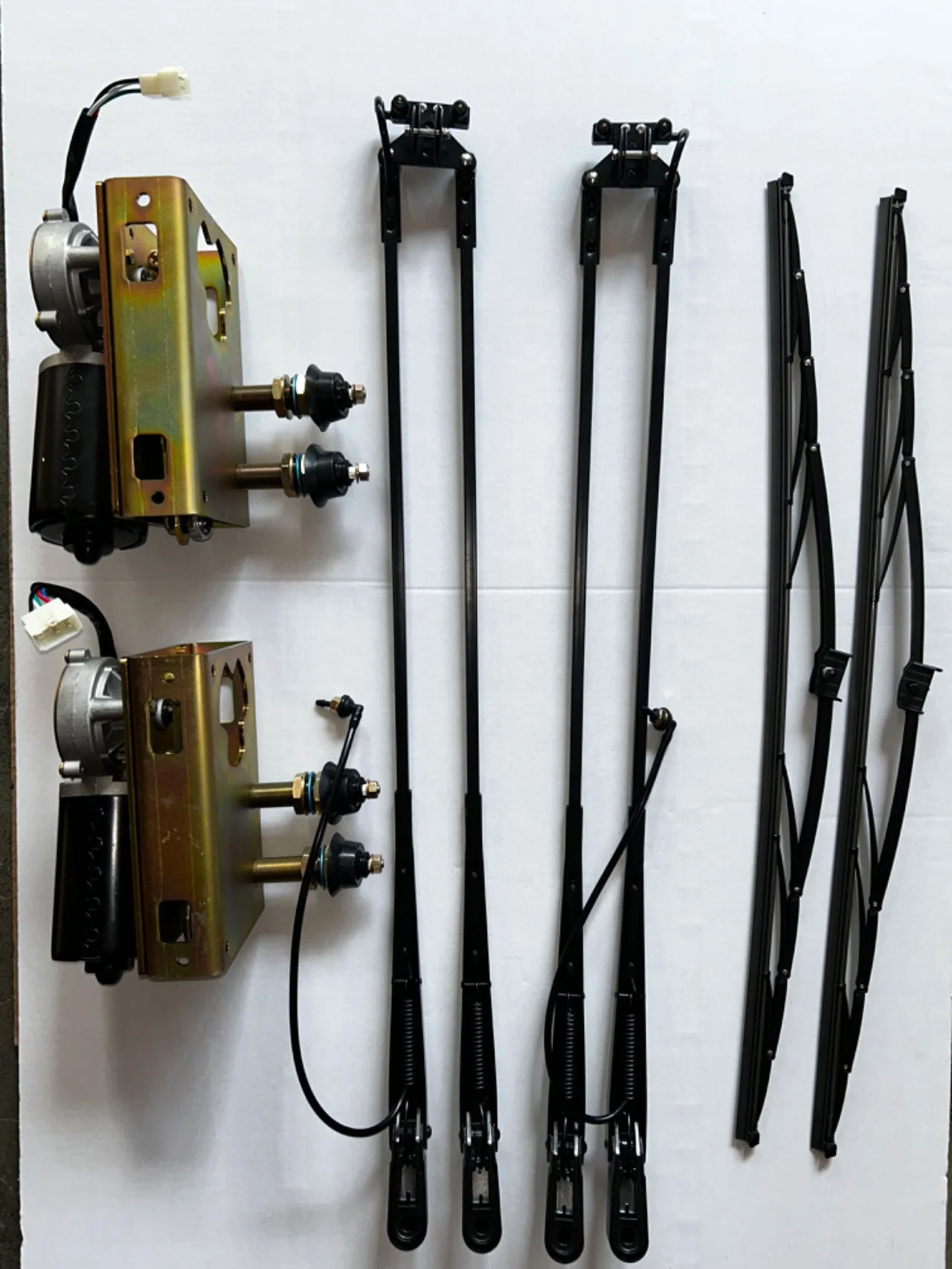 Bus wiper for car wipers