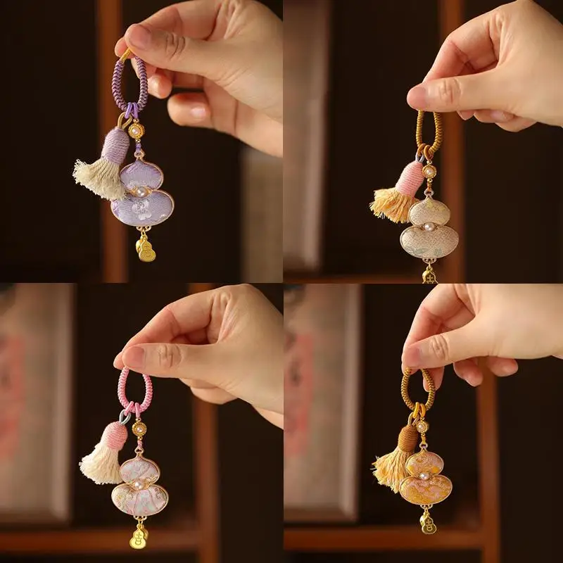 Handgefertigter Brokat-Kürbis-Anhänger, Glücksbringer im chinesischen Stil, Kürbis-Schlüsselanhänger, Segensbringer, traditionell gewebter Quasten-Taschenanhänger, Taschen-Charm – Detail 1