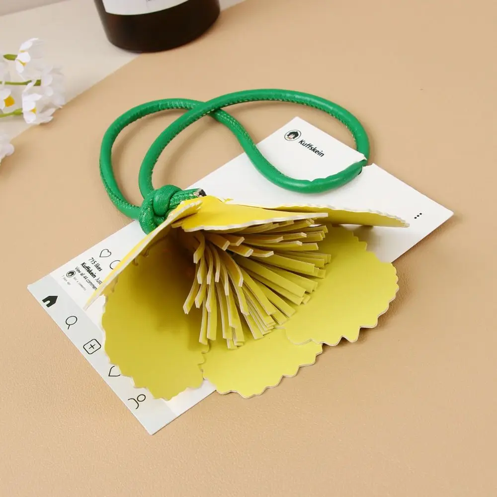 Lovely Hanger Pu Leather Tulip Pendant Colorful Creative Bag Charm Fashion Pu Flower Keychain Bag Accessory