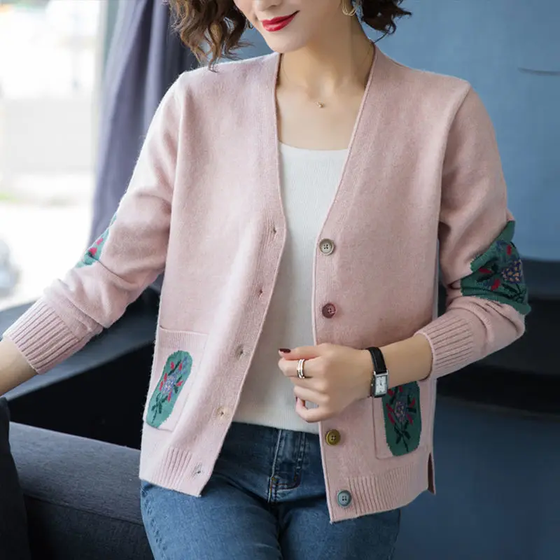 Autumn Winter V-neck Long Sleeve Cardigan Ladies Fashion All-match Floral Knitting Sweater Coat Women Clothes Loose Buttons Tops