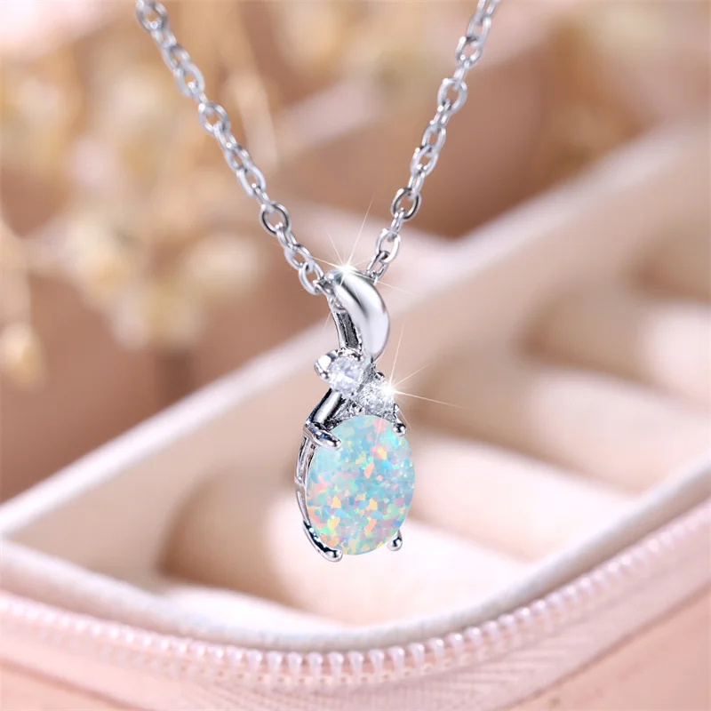 Cute Female White Fire Opal Stone Pendant Necklace Silver Color Oval Necklaces For Women Fashion Wedding Jewelry Gift