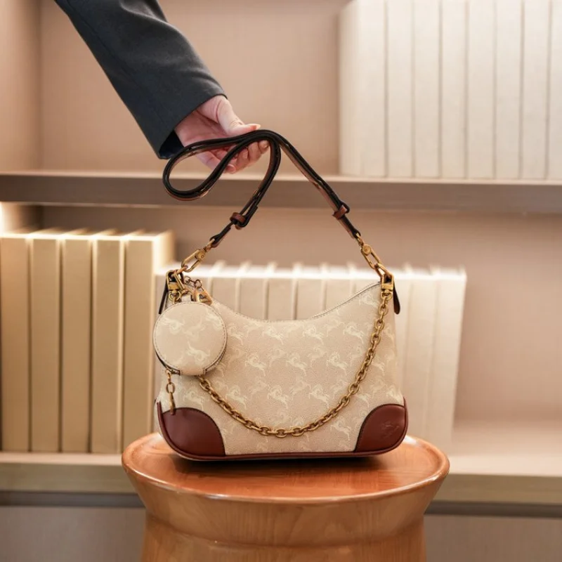 

Women Quilted Shoulder Bag Faux Leather Chain Strap Elegant Perfect for Dating and Weekend Shopping