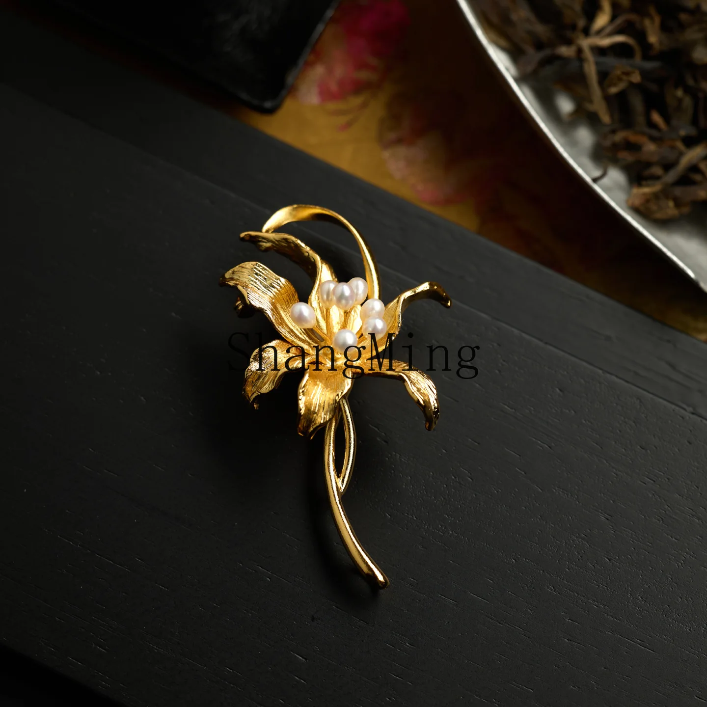 

PYH Lily Brooch High Quality Freshwater Pearl Classic Versatile Elegant Brooch High-end Accessories Gift