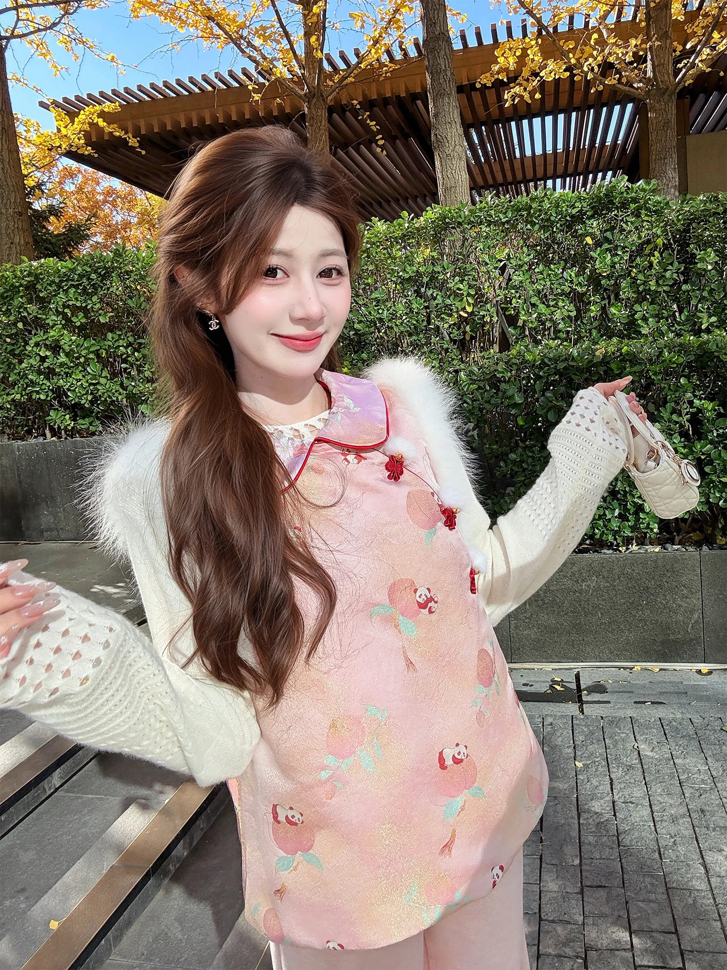 

Высококлассный | Новогодняя женская зимняя куртка-жилет из радужного шелка с наполнителем из гусиного пуха Song Jin Tee-star