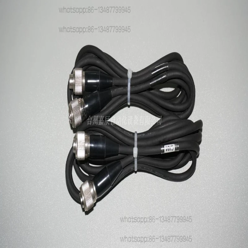 

Сплит-кабель для промышленной камеры TOSHIBA, ELMO универсальный 2-метровый