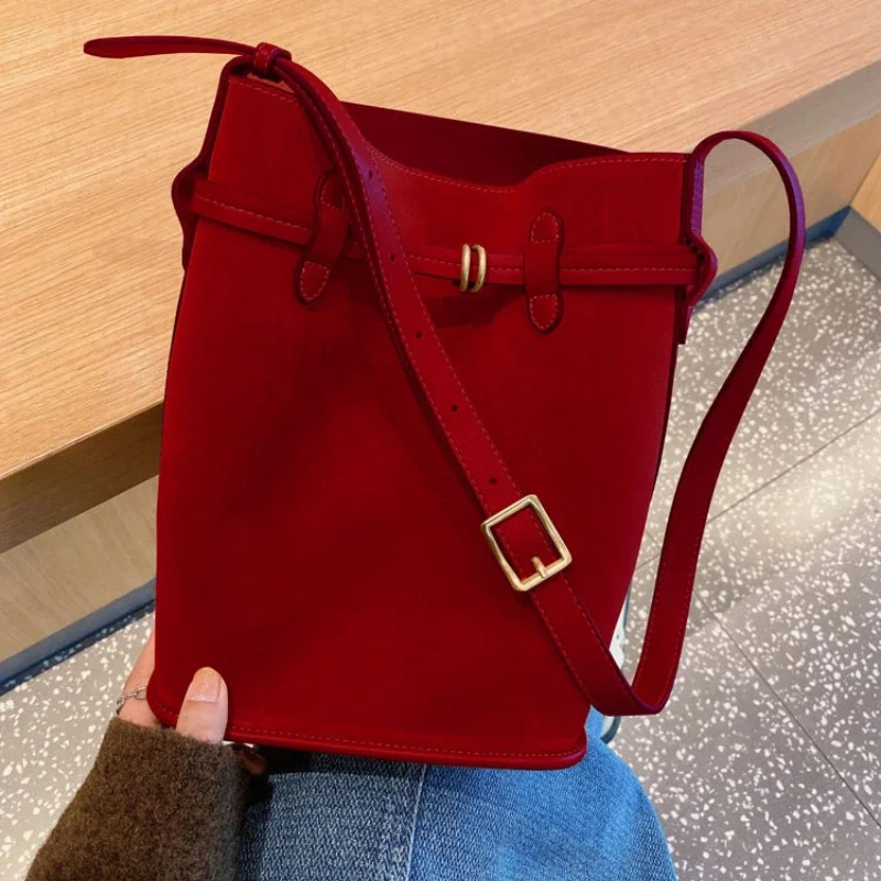 

Retro Sweet Faux Suede Women's Bucket Bag Fashion Solid Color Ladies Shoulder Bags Simple Large Capacity Female Handbags Purse