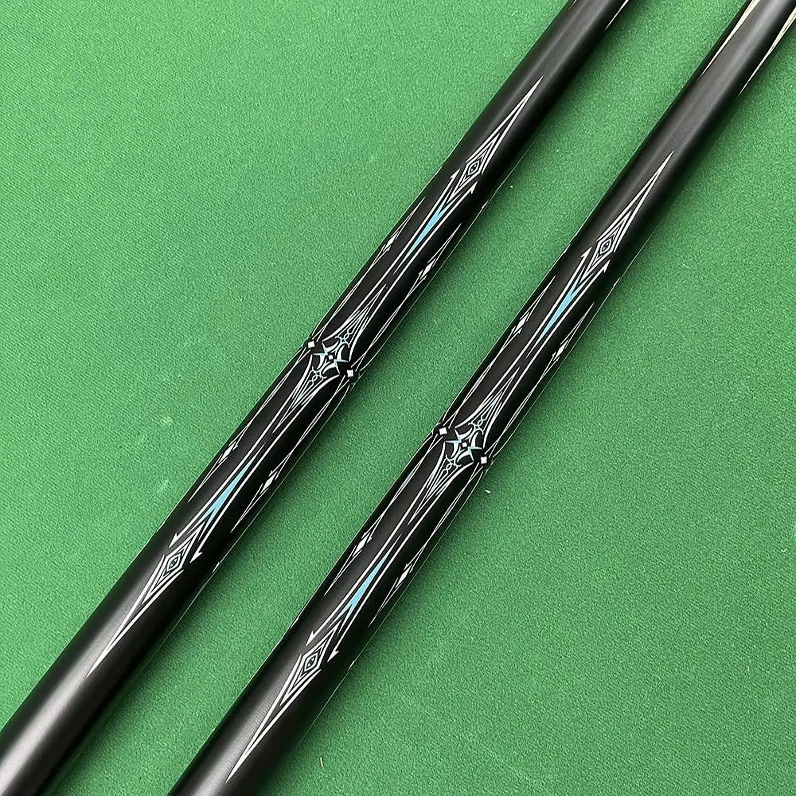 

Carbon Fiber Pool Cue Wood Shaft Snooker Billiard Stick 57 Inch Two Piece for Adult Leisure Club Game Table Accessories