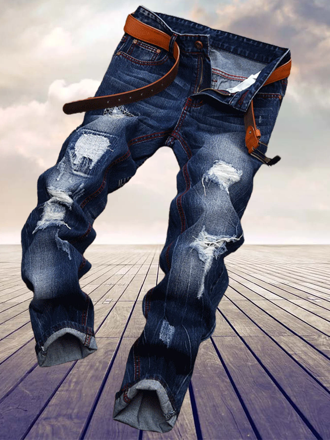 Tendenza giovanile americana per realizzare jeans dritti da uomo vecchio