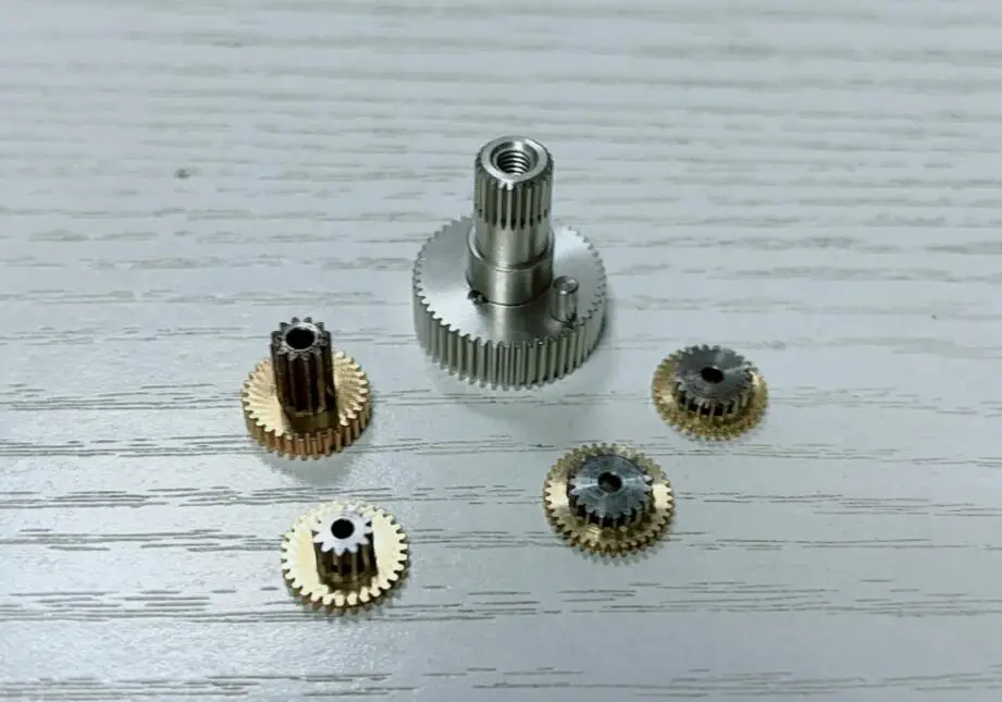 

Original CYS metal gear set for Digital Titanium Gear Servo 0.04s @ 7.4V 6.5Kg CYS S2305