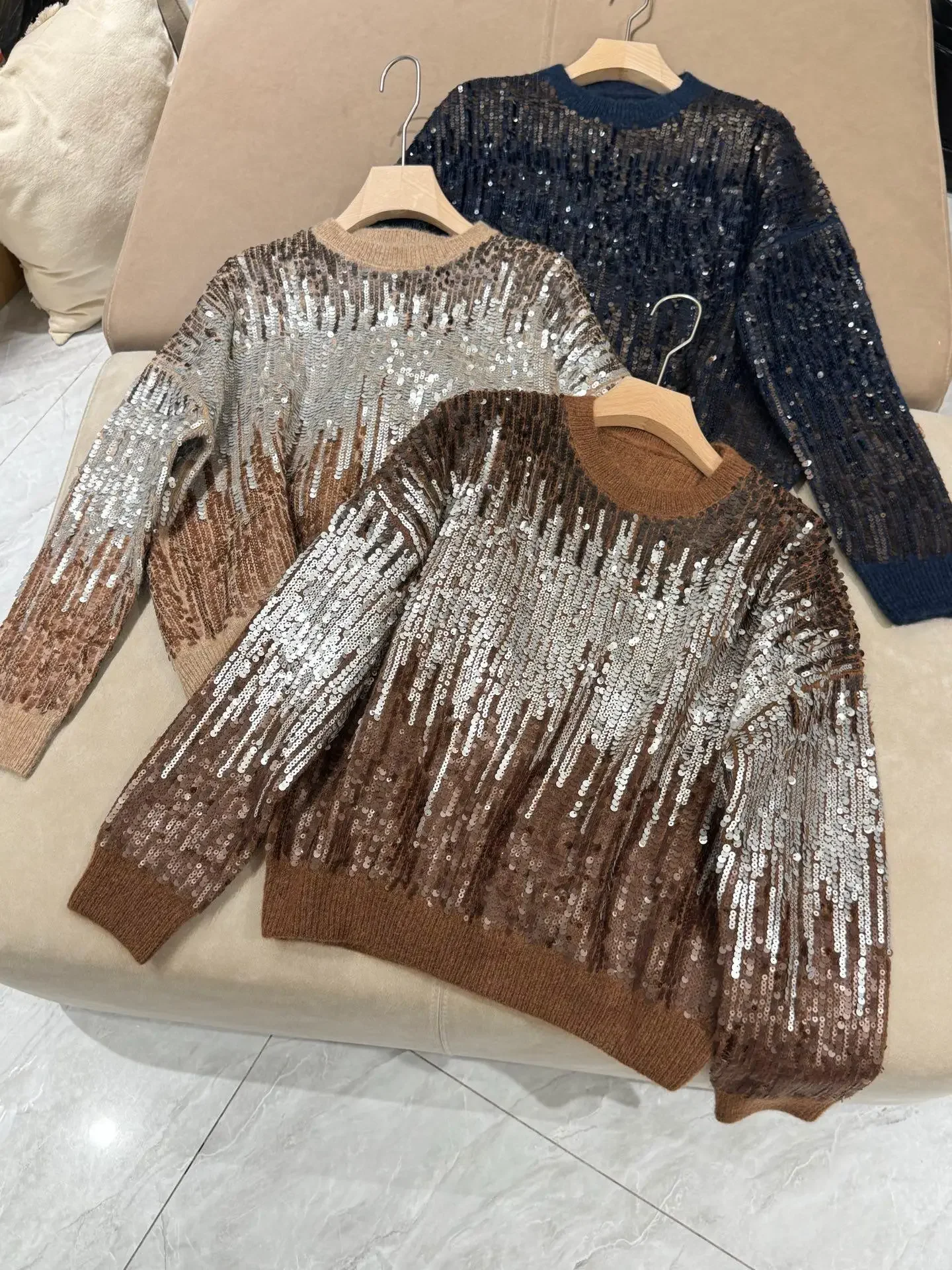 

Women Heavy Sequins Sweater Autumn Winter Round Neck Long Sleeve Loose Female Knitted Pullover