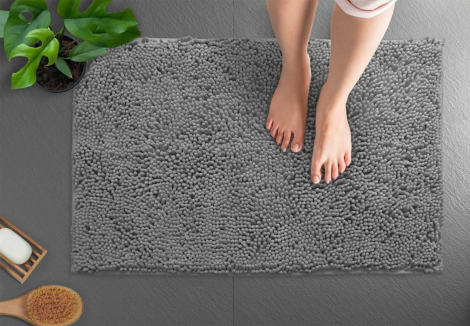 Chenille Absorbent Soft Plush Bath Mat Machine Washable Non slip Bathroom Carpet Suitable for Bathtubs and Showers