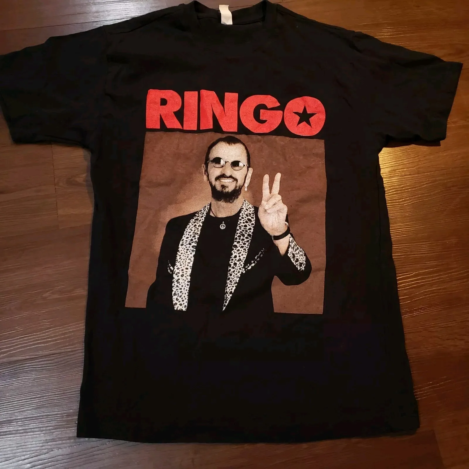 RINGO STARR 15 de junho de 2023 Camiseta gráfica Greek Theatre masculina tamanho médio preta