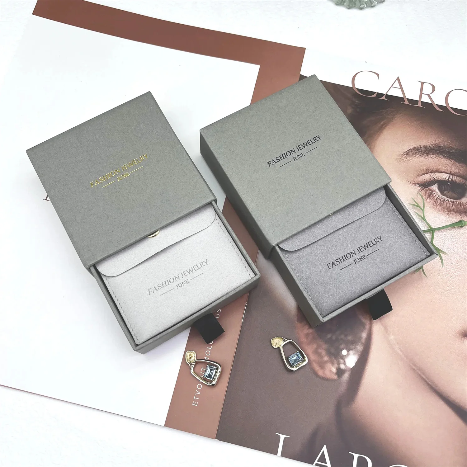 

Grey Drawer Necklace Earring Bracelet Ring Jewelry Gift Box Packaging and Microfiber Pouch Bag with Logo