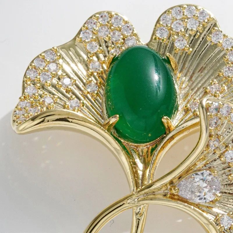 Copper Base Gold‑Tone Plated Emerald Zircon Ginkgo Leaf Brooch Elegant Versatile Suit Jewelry Accessory for Women