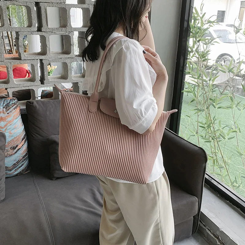 Ins Korean Version Pleated Large-capacity Tote Bag Fashion Popular Work Class Commuting Handbag Versatile Shoulder Crossbody Bag