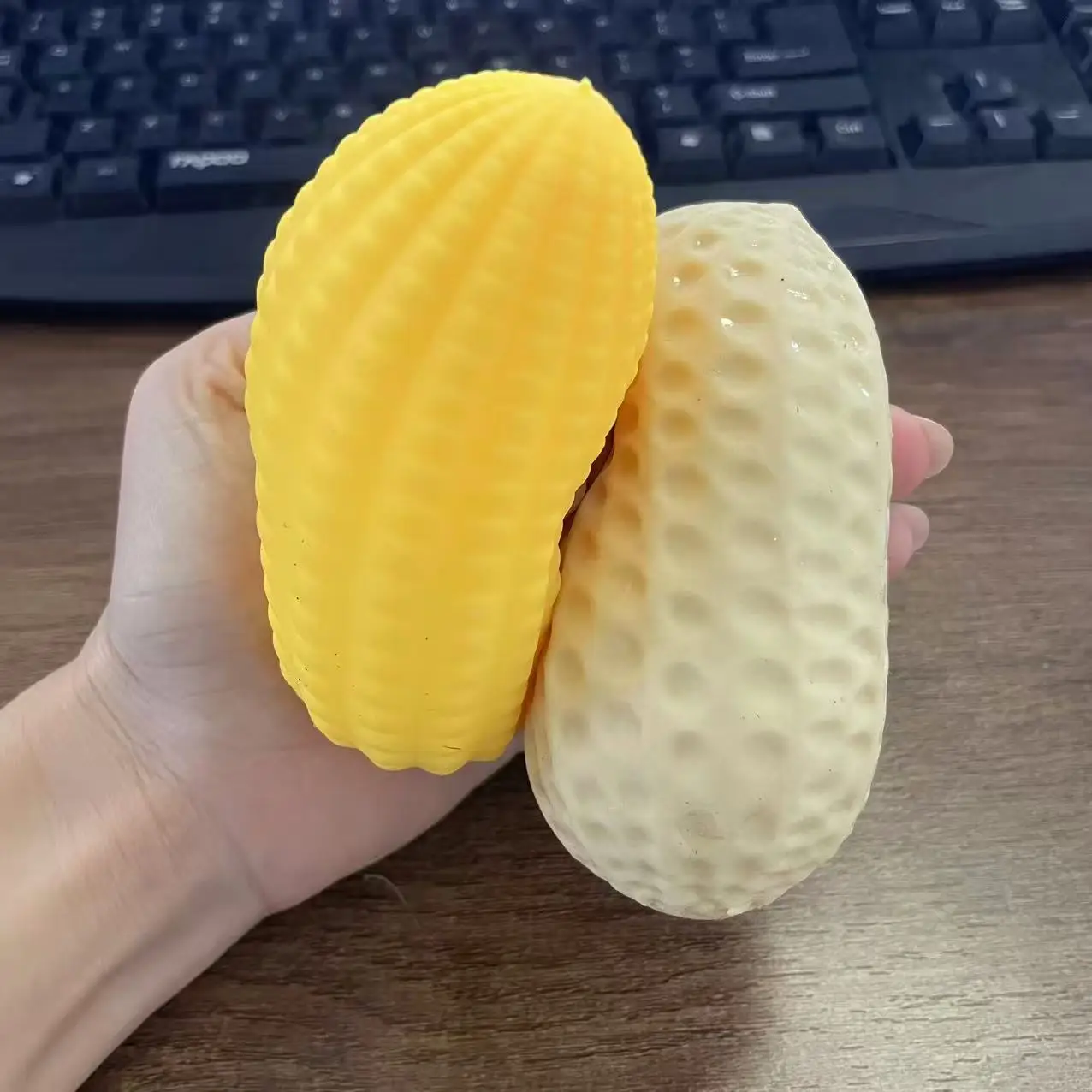 Simulated Flour Peanut Corn Stress Relief Toy Fingertip Toy Slow Rebound Pinch Music Leisure Relaxation and Stress Relief Tool