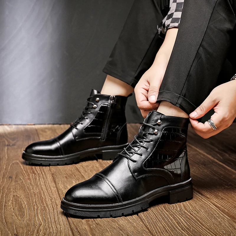 

Men High Top Boots with PU Splicing Low Heel Fashion Bare Boots Classic Business Men Boots