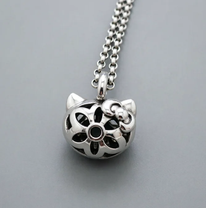 

S925 sterling silver trendy bell pendant fashion personality vintage Thai silver cute cat hollow ball cherry blossom pendant