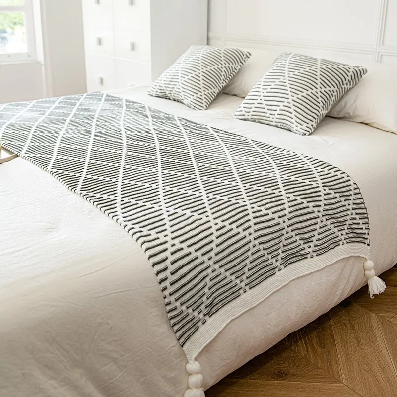 New Chinese Style Bed End Towel Creamy Style Bed Flag With Tassel Knitted Tassel Hotel Bedroom Minimalist Soft Bed Flag ZG948