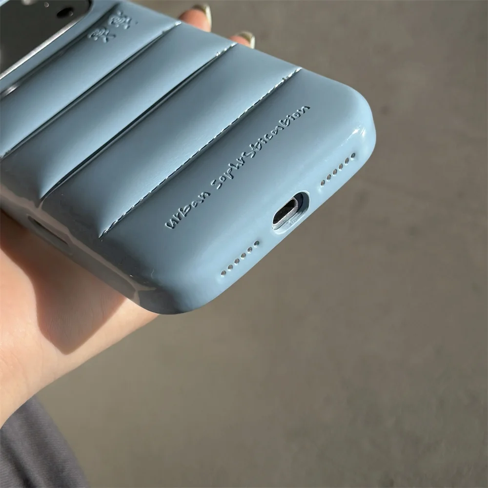 Minimalistyczne, błyszczące etui na telefon w stylu koreańskim do iPhone 15 16 17 Pro Max z drobnym wzorem, odporne na upadki, z dużą ochroną aparatu. — zdjęcie produktu 3