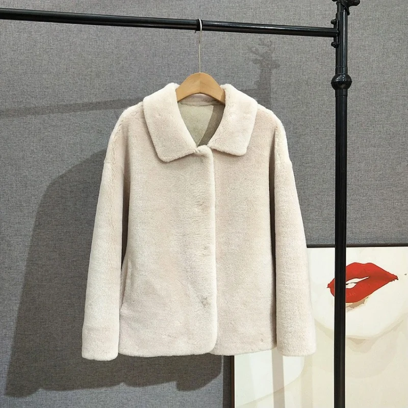 الحد الأدنى الفاخرة قصيرة طوق معطف فرو الضأن المرأة الأغنام شيرلينغ سترة ملابس خارجية أنيقة JT522