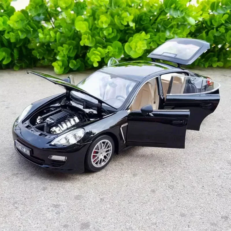 

Orignial Diecast Alloy 1:18 Scale Panamera‘s Car Model Static Collection Decorated Holiday Gifts Toys