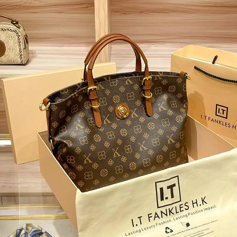 

Модная однотонная дизайнерская сумка для подгузников для женщин, уникальная винтажная сумка через плечо, шикарная кожаная сумка-тоут большой вместимости