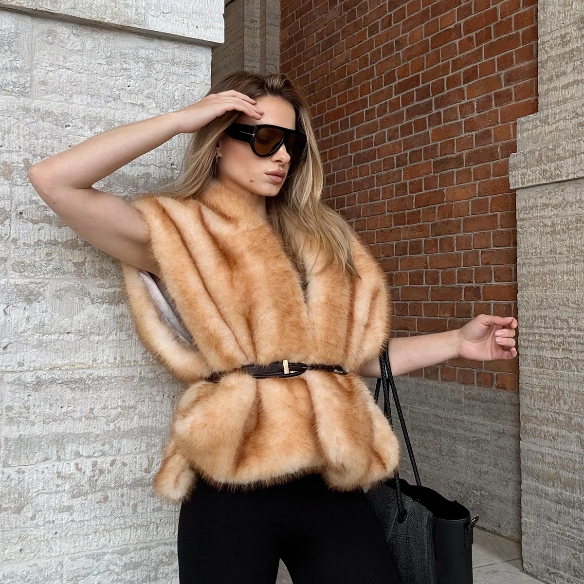 2026 New Women Faux Fur Vest Fluffy Shaggy Sleeveless Belted Big Collar Camel Winter Outerwear Luxury Streetwear