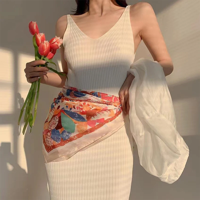 وشاح 100% الحرير أوشحة مربعة النساء الساتان الفاخرة سيدة باندانا طباعة وشاح عصابة رأس شال الشعر التفاف منديل