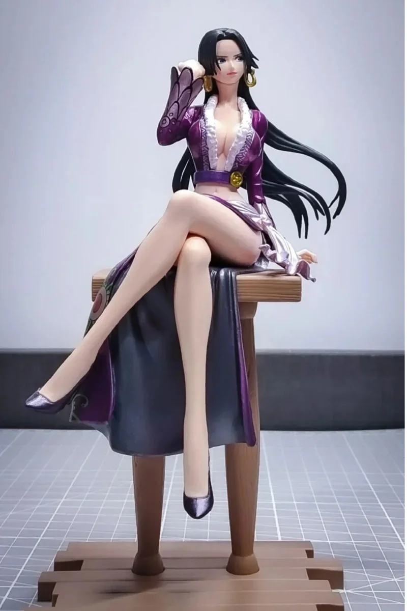 Bandai One Piece Animated Character Grandline Journey Female Emperor Animated Character Pvc Sculpture Model Decorated Toy