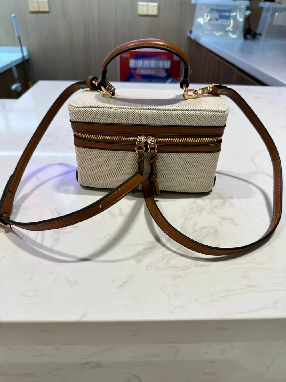 حقيبة نسائية عصرية، حقيبة مربعة صغيرة، محفظة، حقيبة يد، حقيبة كروس، حقيبة كتف