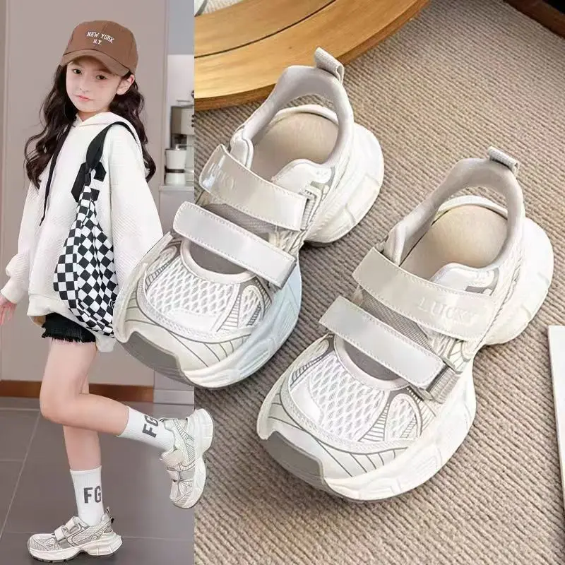 

New Children's Hollow Sandals Girls Mesh Breathable Shoes Student Casual Non-Slip Sandals Kids Closed-Toe Anti-Collision Shoes