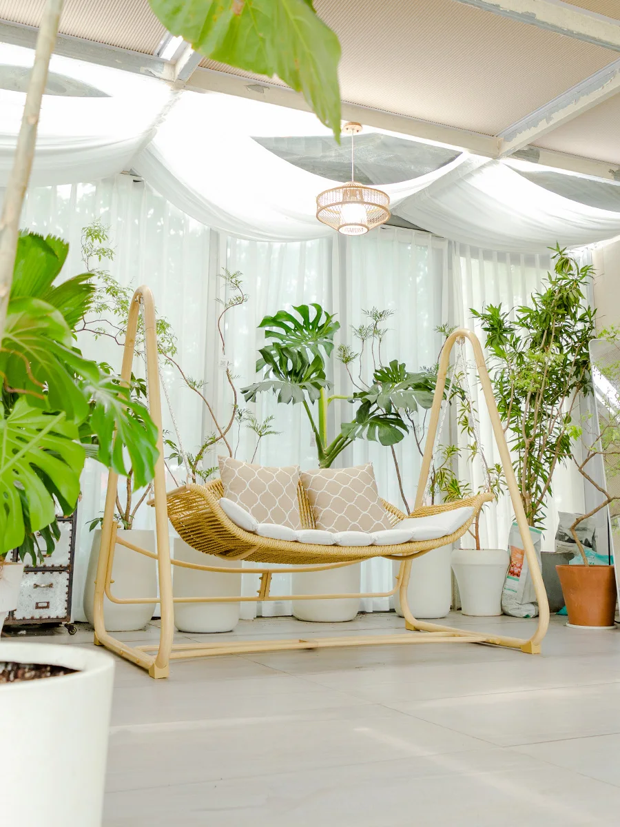 All-Weather Large Wicker Rattan Hanging Chair Swing with Steel Frame Set Outdoor Furniture Hammock