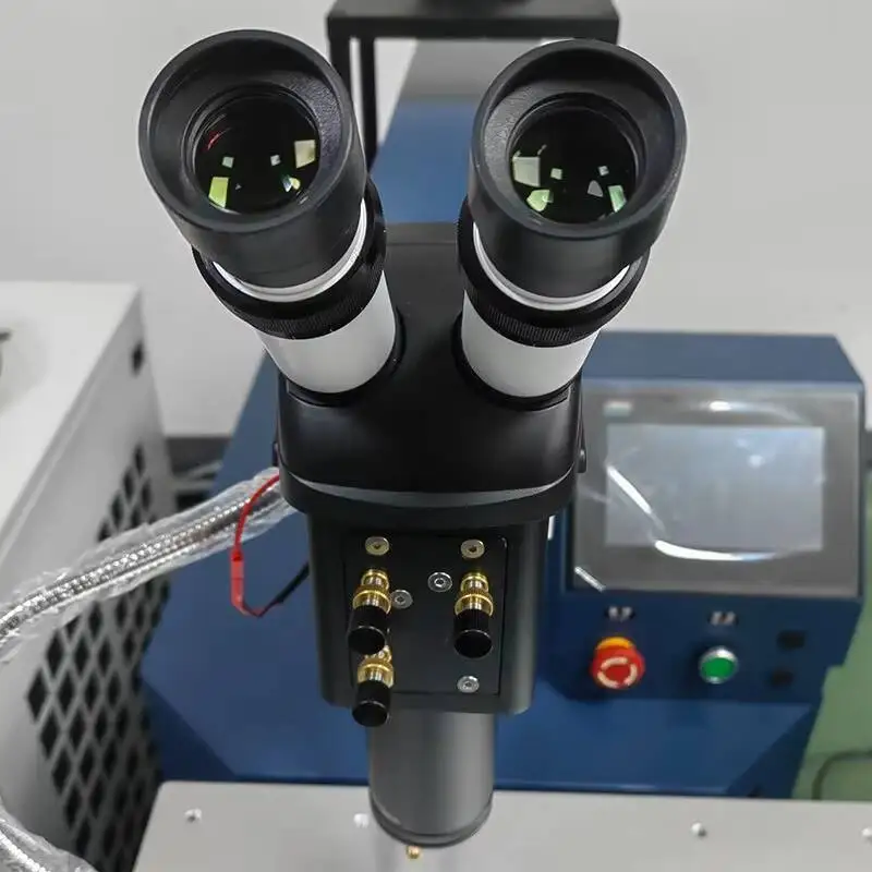 Tipo di braccio di sollevamento completamente automatico per saldatrice laser per stampi di grandi dimensioni per automobili in metallo Laser in plastica in acciaio inossidabile
