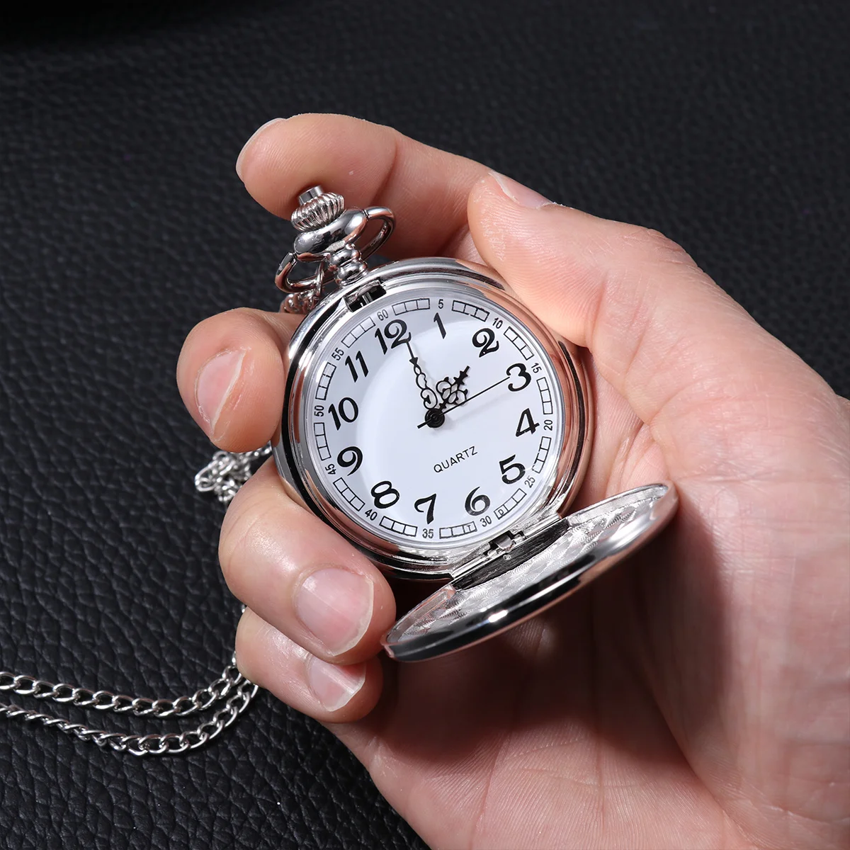 

Vintage Pocket Watch White Mechanical Pocket Watch Chain Retro Chic Lightweight Men Women Gift Fashionable Classic