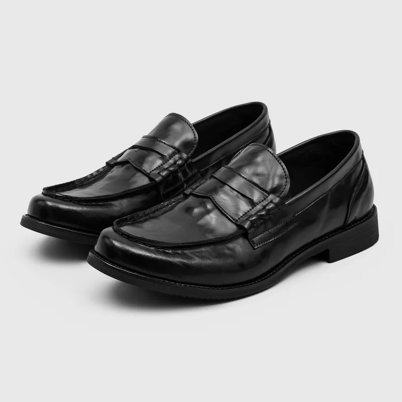 Men Derby Shoes Black New One-piece Casual Loafers for Commuting Pleated Business Office Men Shoes Brand Shoes Sizes 38-46