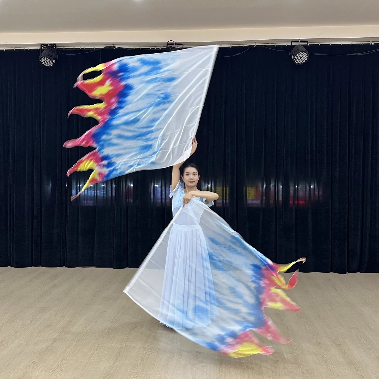Worship and praise flag, five fingers, white and blue fire, stage performance, silk flag church, wedding decoration props, deli