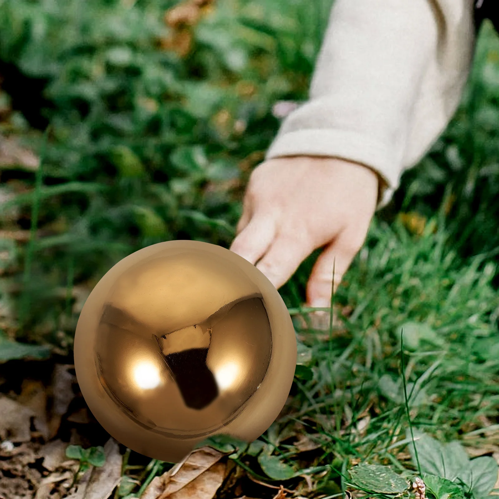 

3pcs Stainless Steel Gazing Hollow Sphere Mirror Surface Ball Outdoor Garden Decorative Ornament Reflective Metal Ball