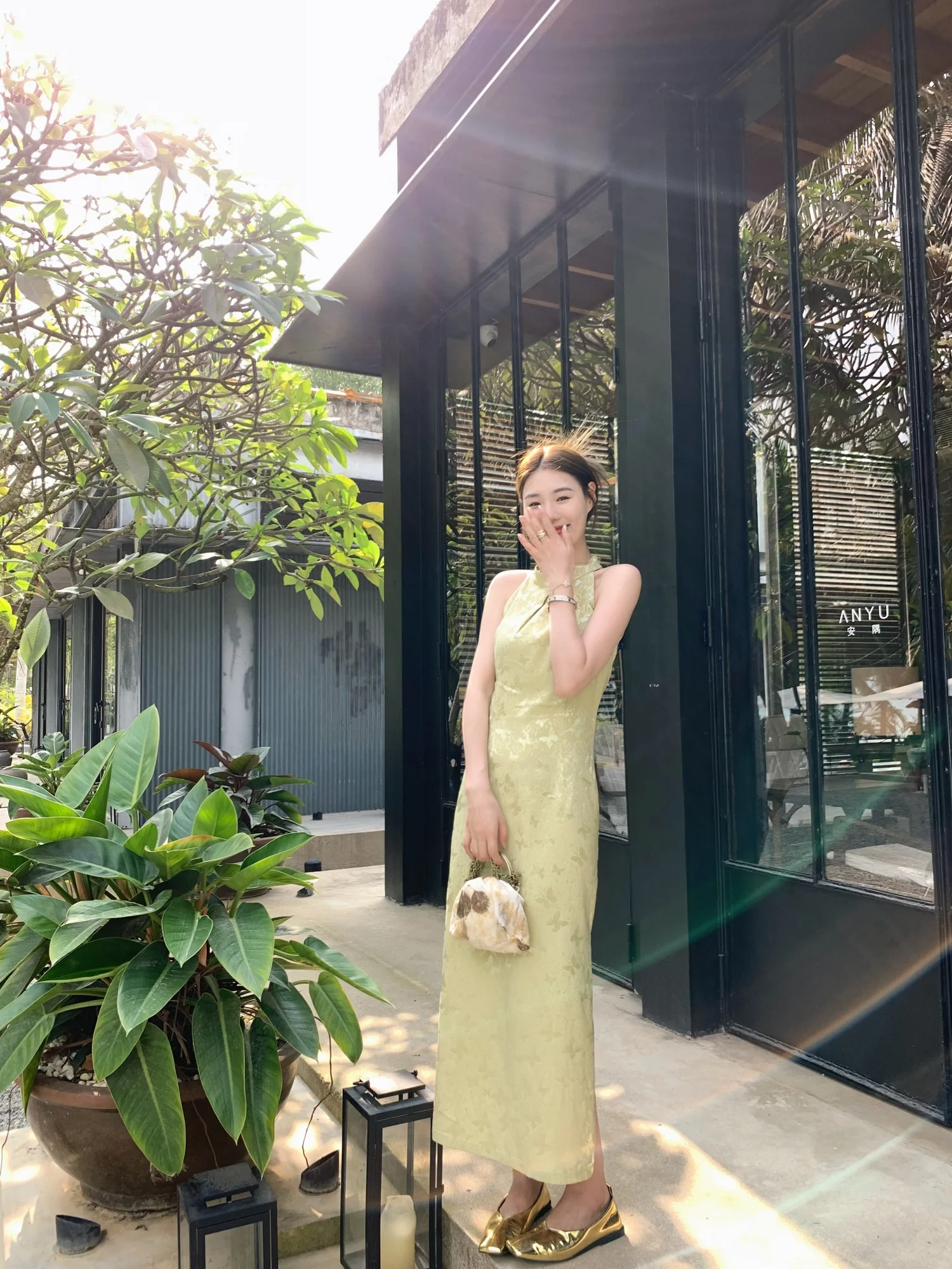 

Новое китайское атласное платье с вышивкой и нефритово-синим декором, элегантное повседневное миди-платье для женщин