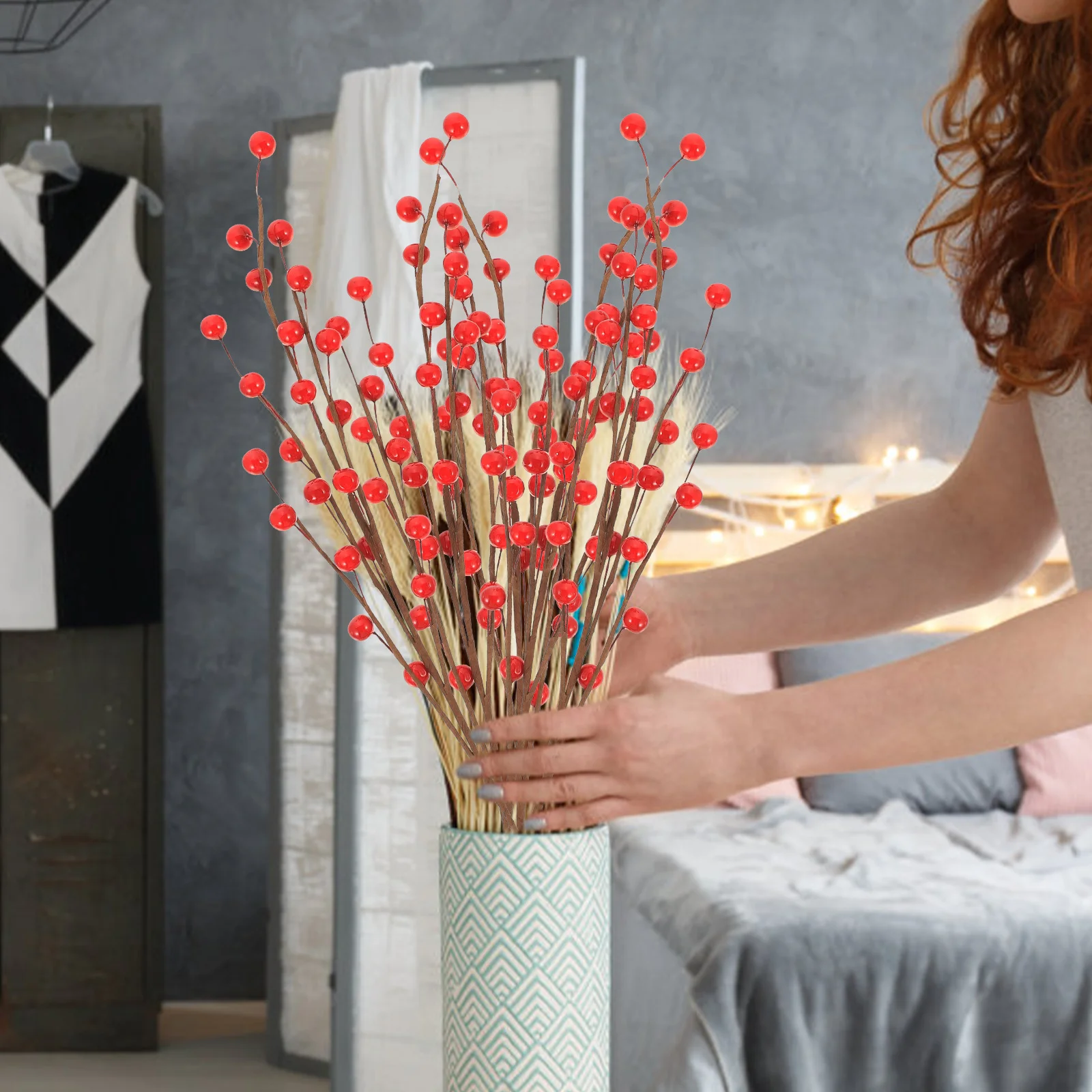 

10 Pcs Artificial Red Berry Branches Fresh Color Realistic Texture Xmas DecorFruits Winter Holiday Wedding Arrangement