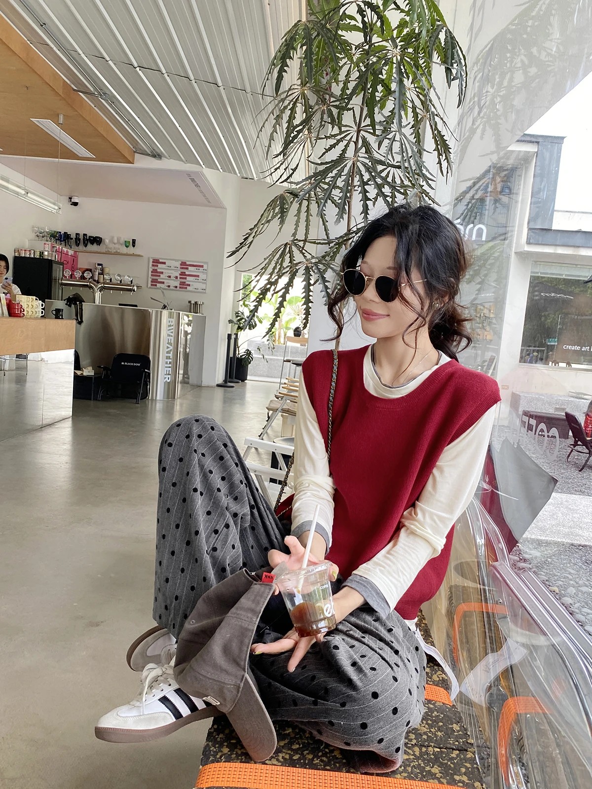 

FEELROOM Korean Sle Slimming Knitted Sweater Thin round Ne Vest Versatile Layering Faionable Tank Top Pure Color