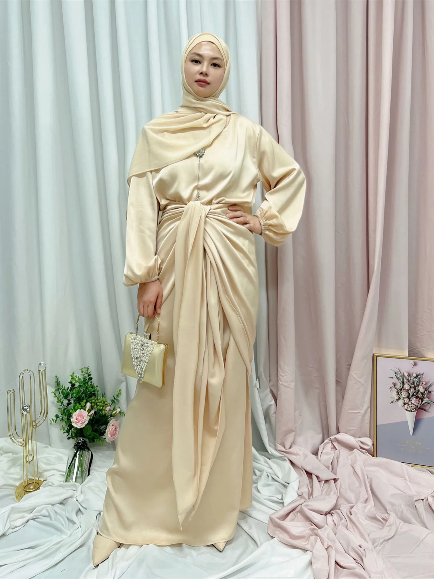 

Ramadan Eid Djellaba Muslim Dress Dubai Soft Stain Abaya Dubai Turkey Muslim Dress Islam Abayas Robe With Corset Design WY809