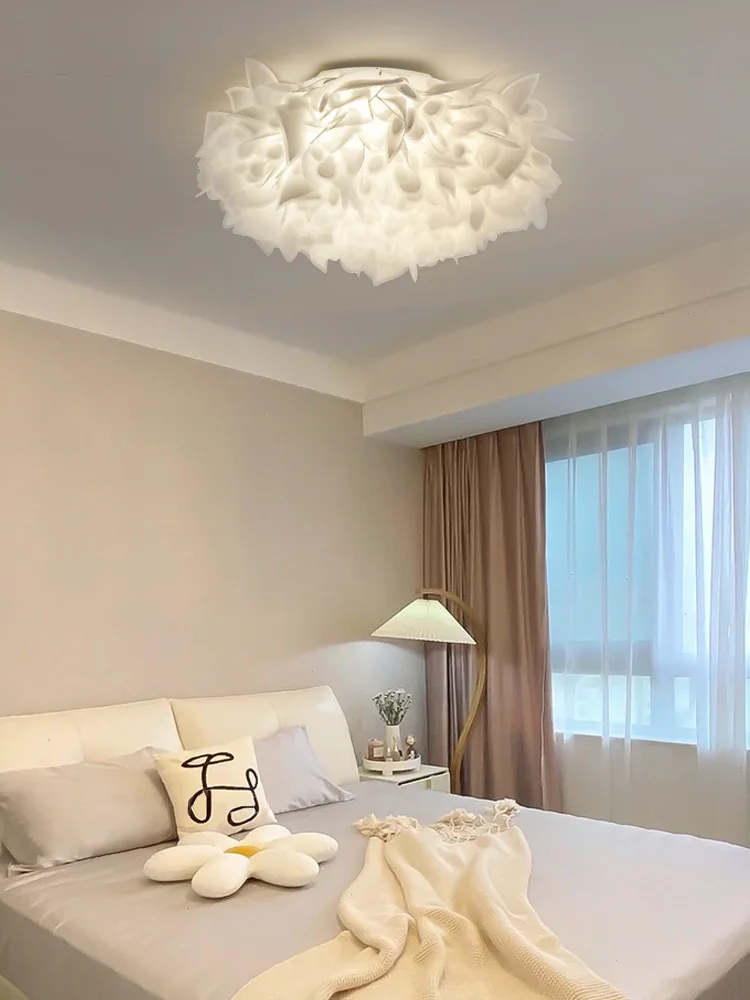 

Eye Protection Ceiling Lamp, Blue Light Proof Bedroom Lamp, Warm And Creative Petal Net Red Princess Room Lamp