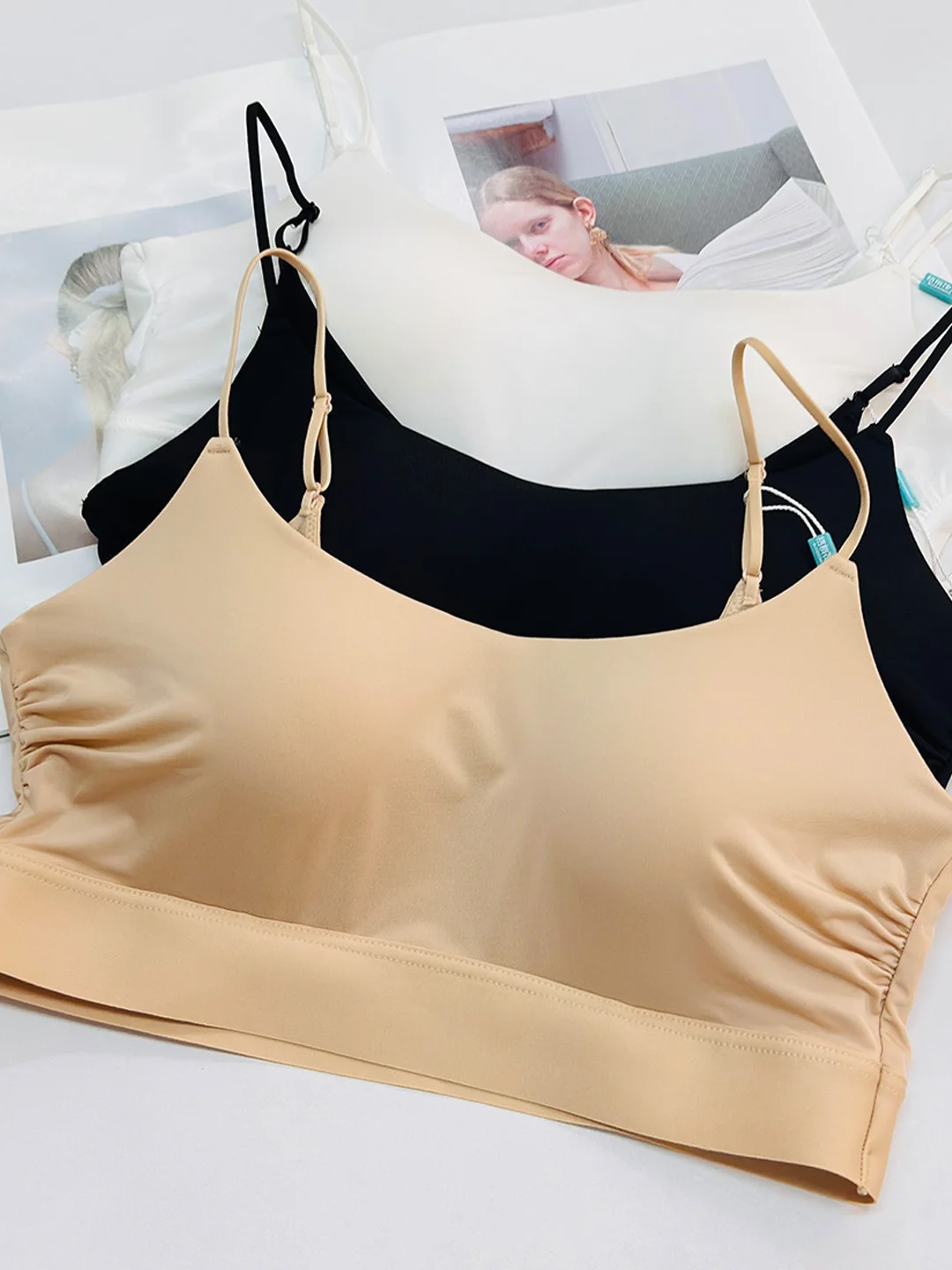 wireless-thin-cup-u-neck-strapless-bra-comfortable-sports-underwear-women's-sling-design-breathable-sweat-absorbent-innerwear