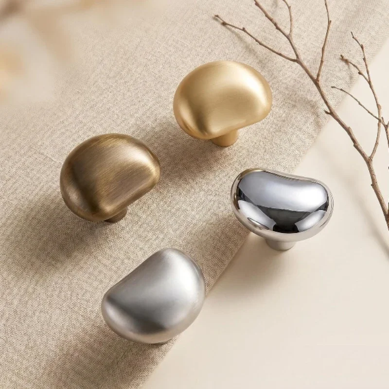 Simple Cabinet Door Knob Pebble-Shaped Single-Hole Pull Handle Vintage Copper Brushed Cabinet Drawer Handle Furniture Hardwar