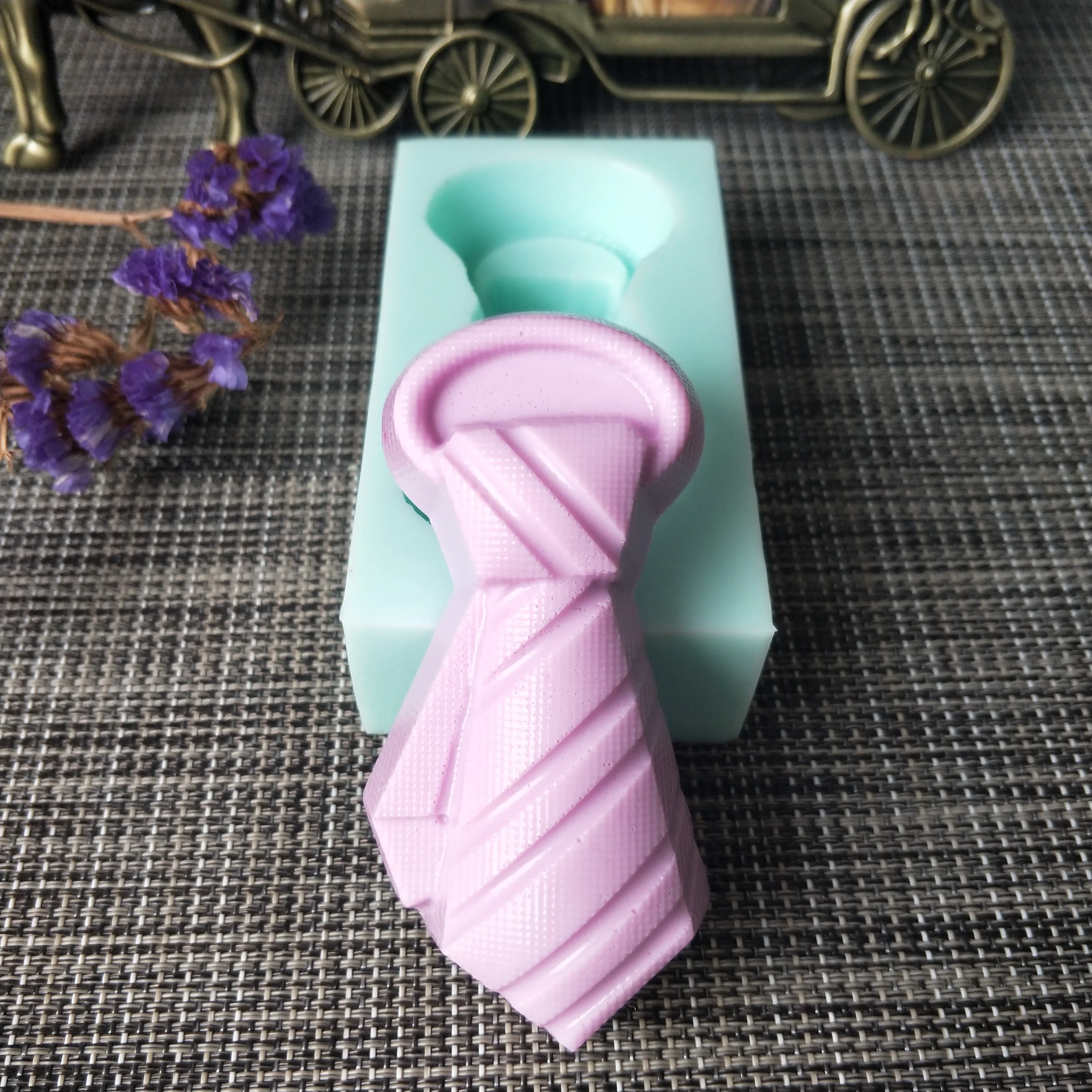 PRZY Tie Soap Silicone Soap Mold Handmade Soap DIY Aroma Mould Soap Making Moulds Resin Clay Molds Silicone Rubber Eco-friendly