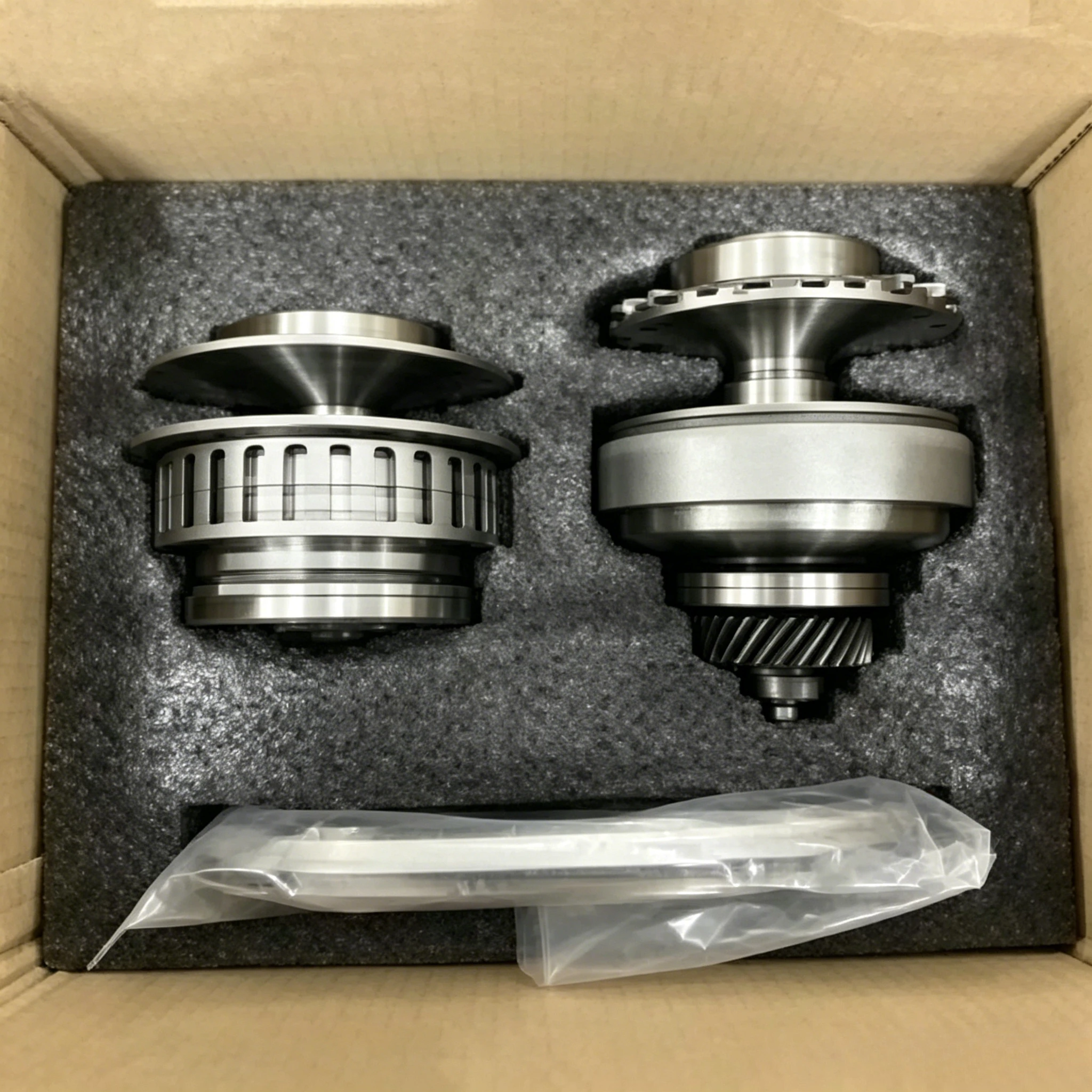 JF015 CVT Transmission Pulley Set with Belt/Chain 901068 for NissanGearbox Drive and Driven Pulley 31214-3JX9A