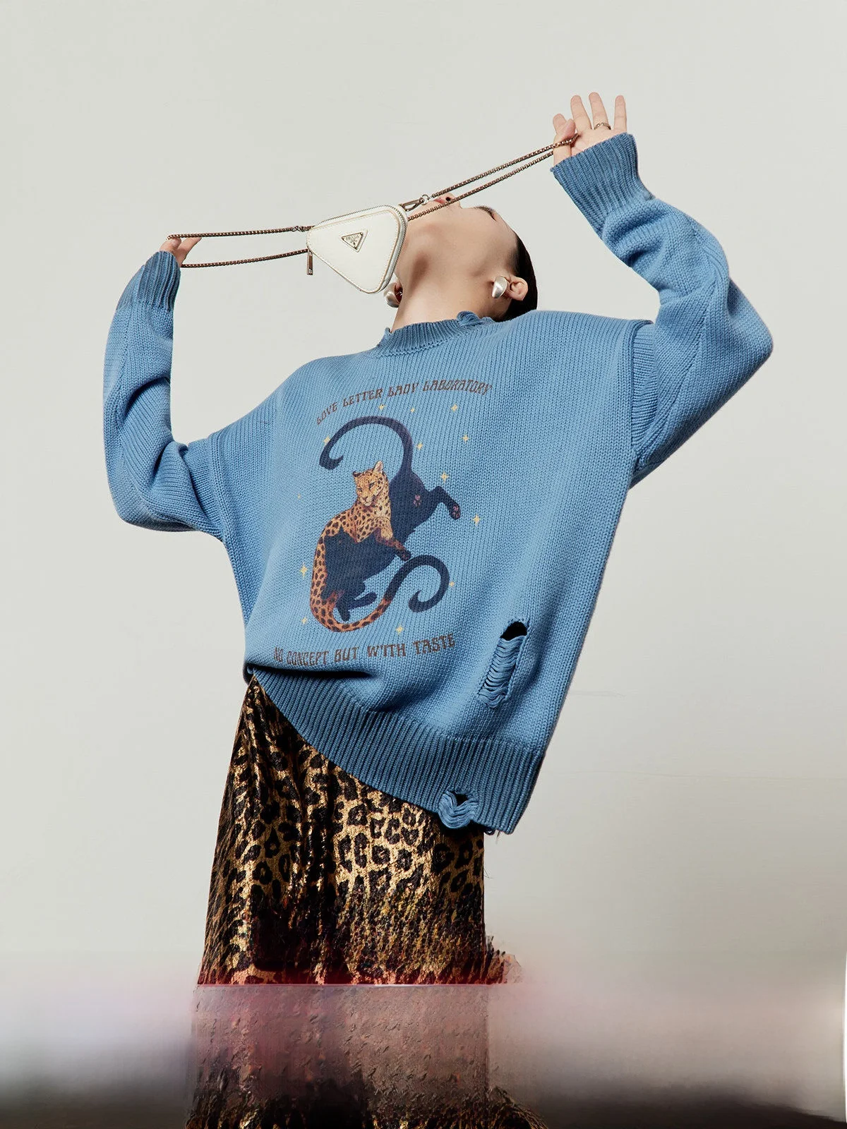 

Blue Knitted Sweater Women's round Ne Hole Design Loose Fit Long Sve Crew Ne Pullover Spring New Sle Double Leopard ...