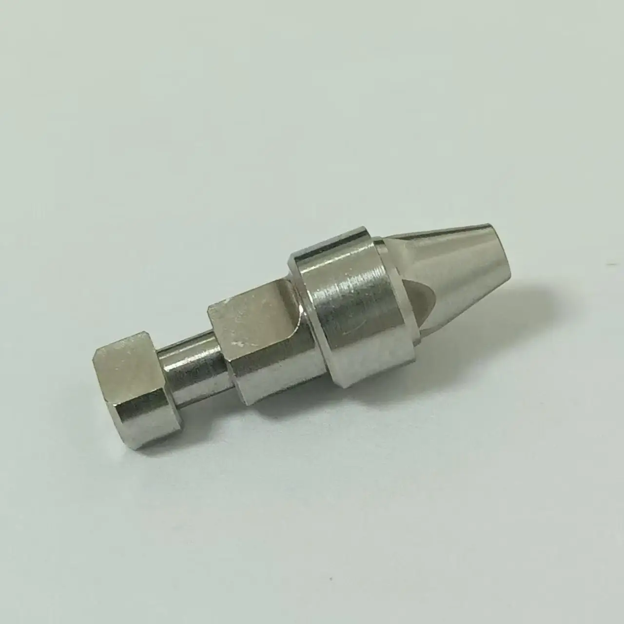 Compatible with the Megazone Anyone Ao Internal Connection Implant System, a Specialized Composite Substitute for Dental Restoration, Precision Cnc-Machined from Pure Titanium, with Precise Size and Secure Fit, Anti-Rotation Positioning Stability, High Fidelity Model Reproduction, Universal for Impression Taking and Scanning, Specially Designed for Technician-Made Abutments and Crowns, Stable Bite and Good Fit, Fine Workmanship, Wear-Resistant and Durable, Dental Prosthesis Restoration and Implant Accessories, Available in Stock for Clinic Technicians